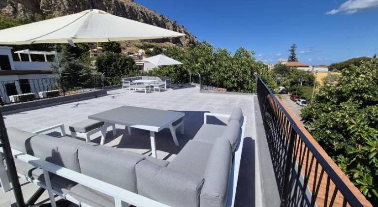 Holiday apartment with patio | Suitable for remote work — photo 2