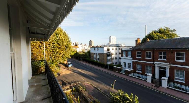 Holiday apartment | Next to British Airways i360 | Pets allowed — photo 4