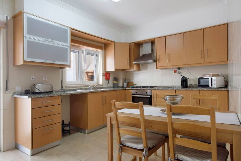 Holiday Home 'Tina House' with Private Terrace, Wi-Fi and Air Conditioning — photo 4