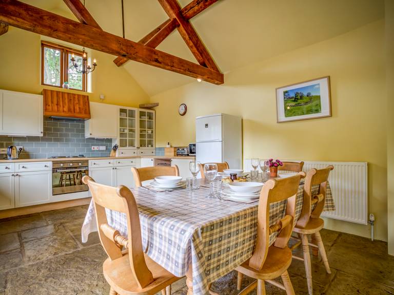 Family-oriented wonderful cottage with yard | Pets allowed — photo 5