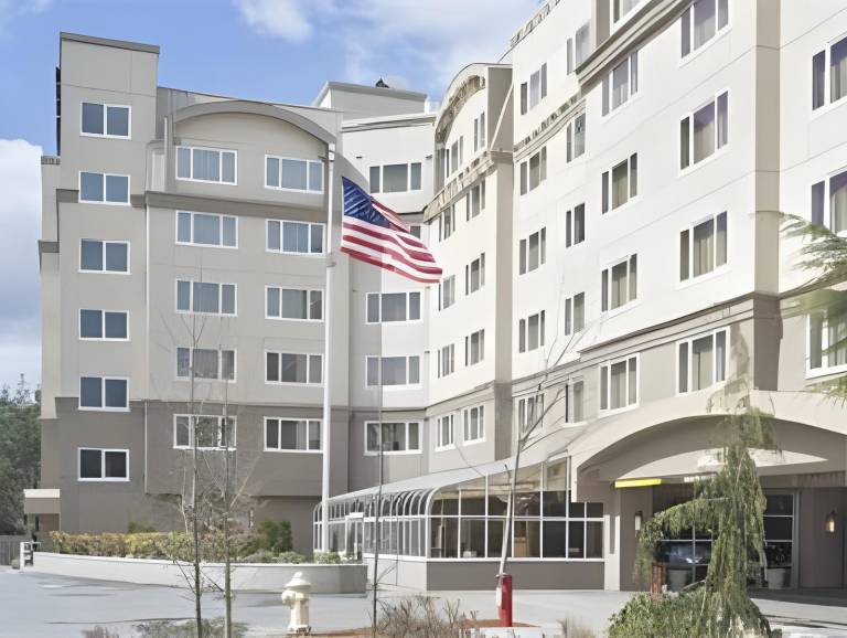 Eastgate Hotel, BW Signature Collection in Bellevue, WA