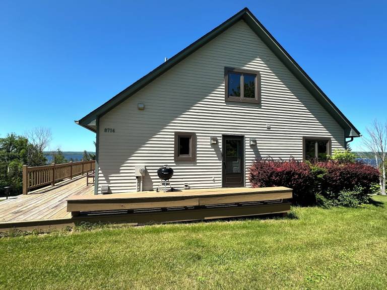 Chalet Elmwood Charter Township