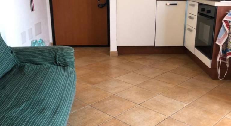 Apartment with patio — photo 4
