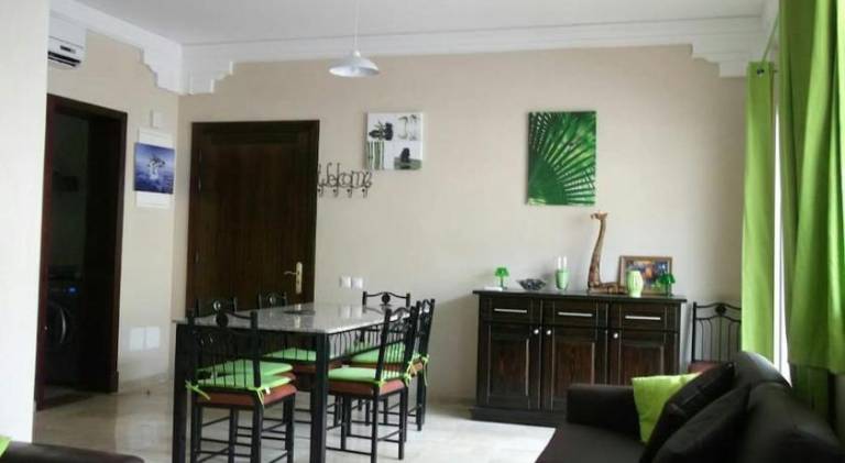 Apartment with pool | Pets are welcome — photo 4
