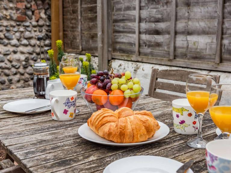 2 Bed in Eastbourne oc ehc06