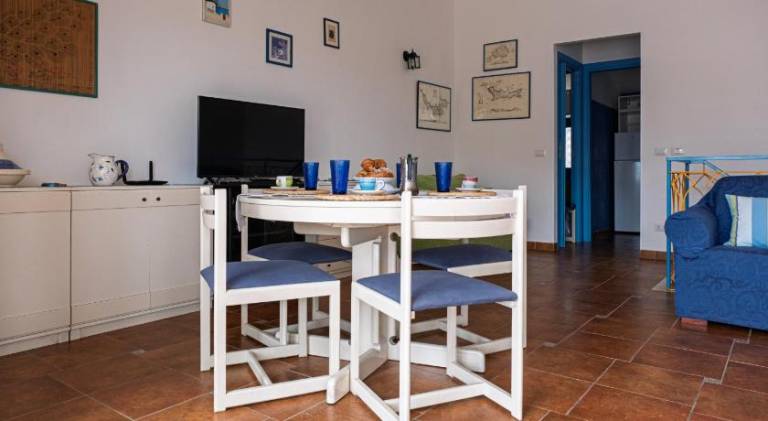 Fully equipped rental apartment with barbeque & terrace | Next to the beach | Good for workation | Pet-friendly — photo 3