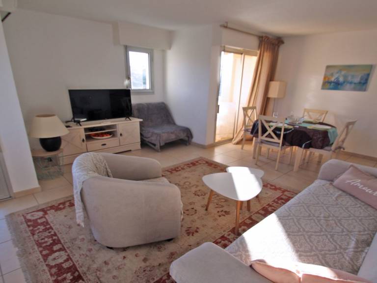 Rental apartment with terrace — photo 4