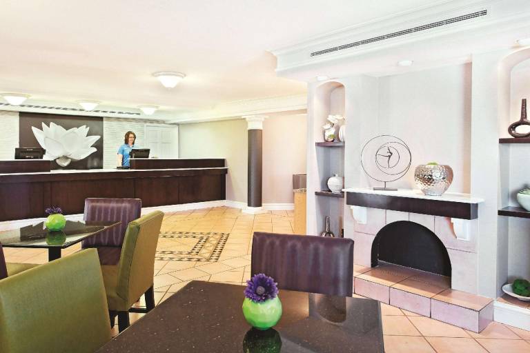 La Quinta Inn by Wyndham Champaign — photo 3