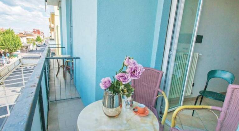 Serviced apartment with 2 rooms for 6 persons — photo 3