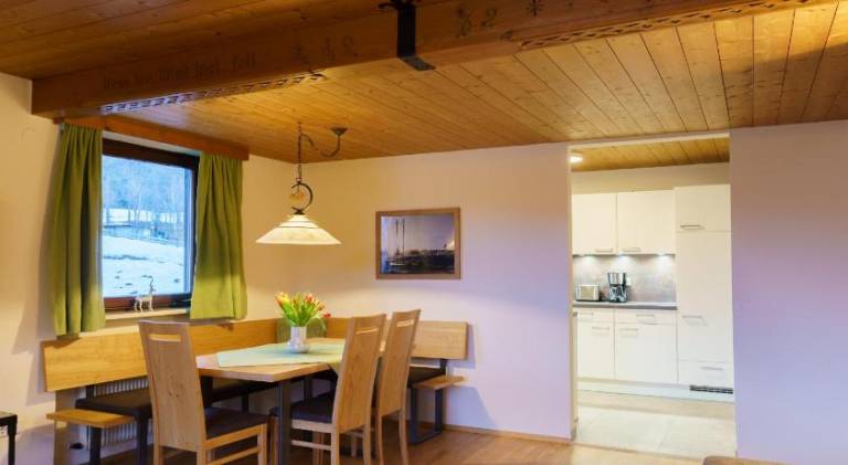Holiday apartment with sauna, BBQ & yard — photo 4