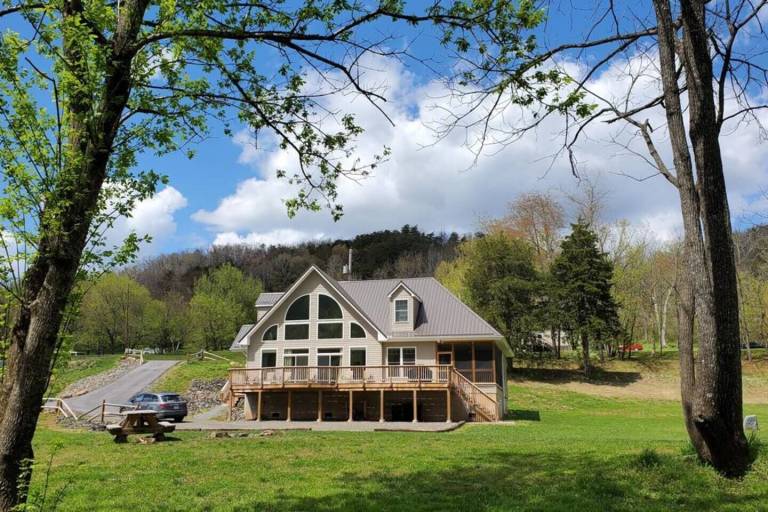 Cabin Allisonia