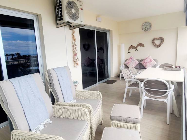 Rental apartment with pool, patio & garden — photo 3