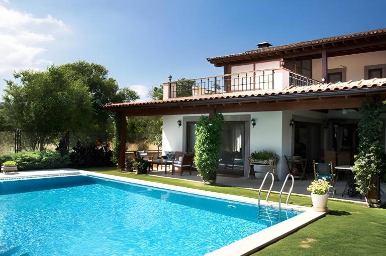 House with pool, grill & yard | Good for workation in Bodrum