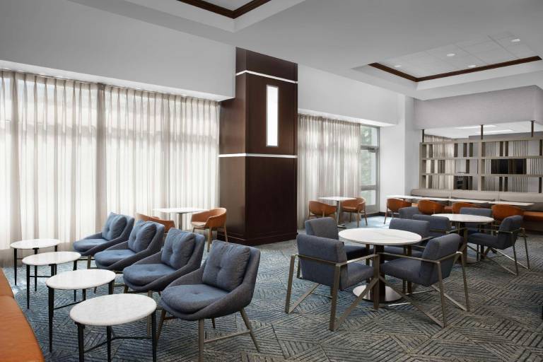 Homewood Suites by Hilton Dallas Downtown — photo 2