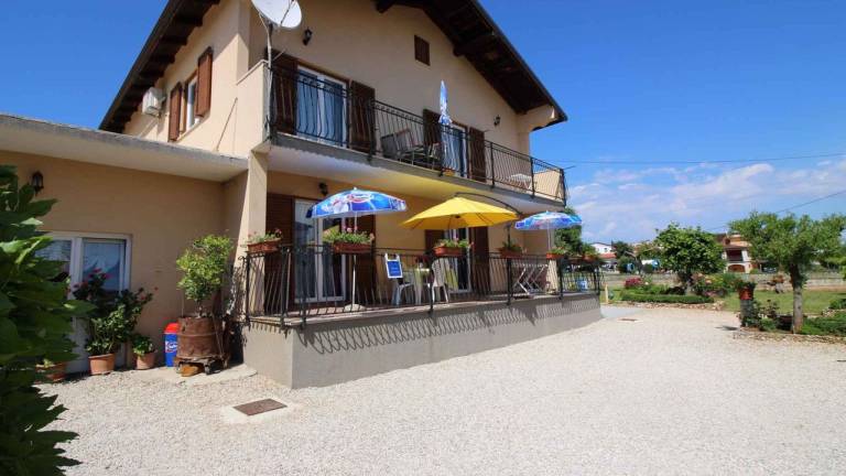 Apartman  Radoši kod Žbandaja