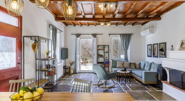 House with 4 rooms for 8 persons in Skopelos