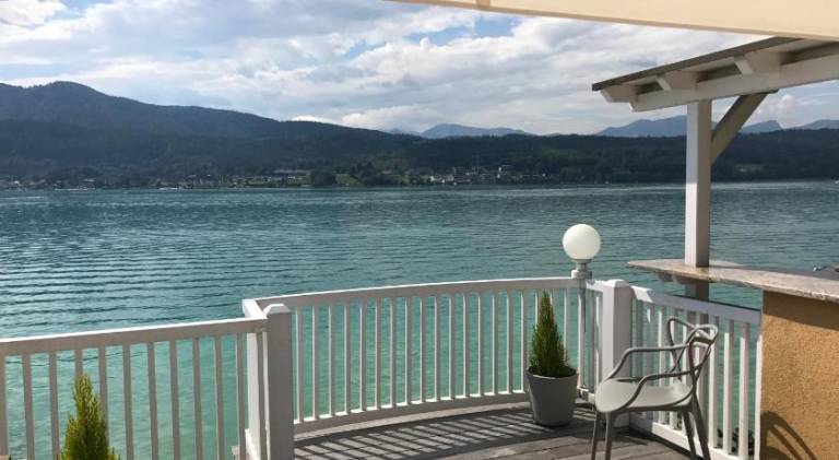 Apartment with 2 rooms for 4 persons in Poertschach am Woerthersee