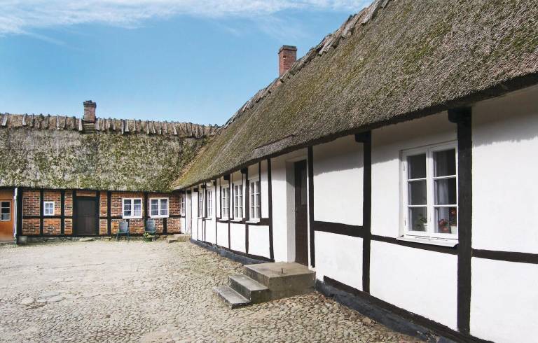 Hus  Sjöbo