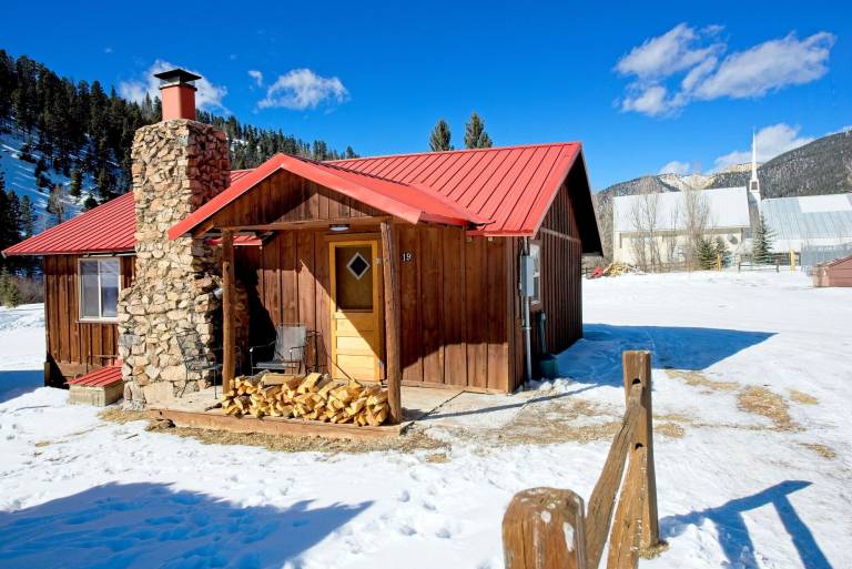 Red River Cabin Rentals from 101 HomeToGo