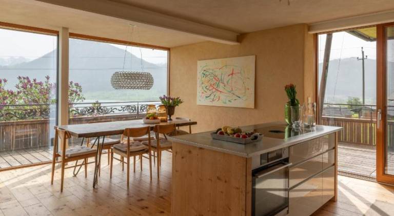 Rental apartment with patio — photo 3