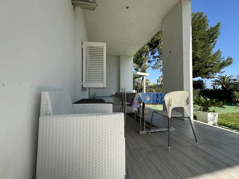 Family-oriented lovely apartment with garden & grill | Beach view | Next to the beach | Pet-friendly — photo 5