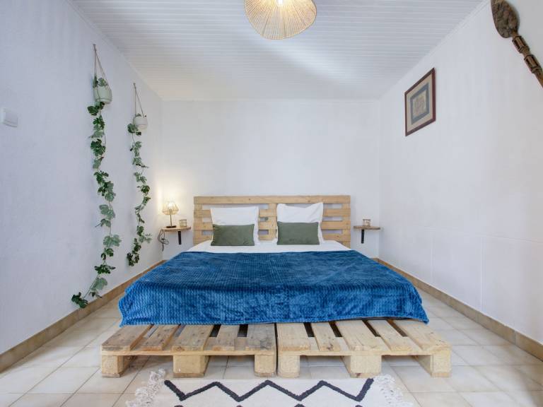 Vacation home with terrace & barbecue — photo 4
