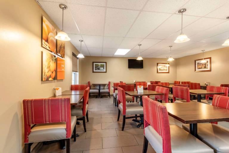 Comfort Inn Augusta — photo 5