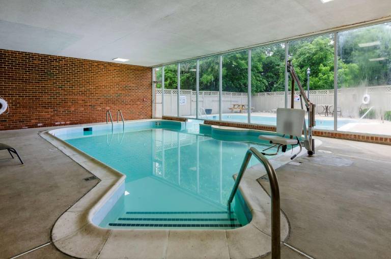 Best Western Plus Inn at Hunt Ridge — photo 3