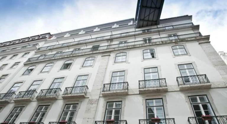 Fully equipped rental apartment | Close to São Jorge Castle | Good for workation | Pets allowed — photo 4