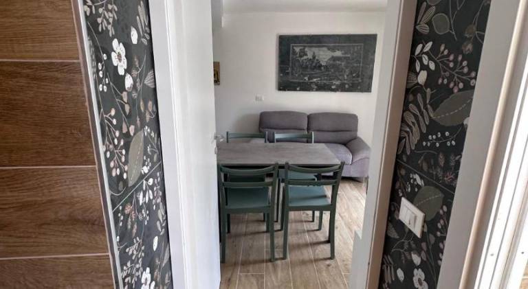 House with terrace — photo 3