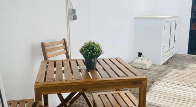 Fully equipped lovely vacation home with patio | Beach nearby | Pet-friendly — photo 3