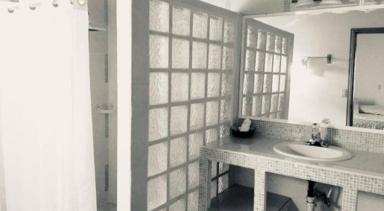 The Log Cab-Inn — photo 2