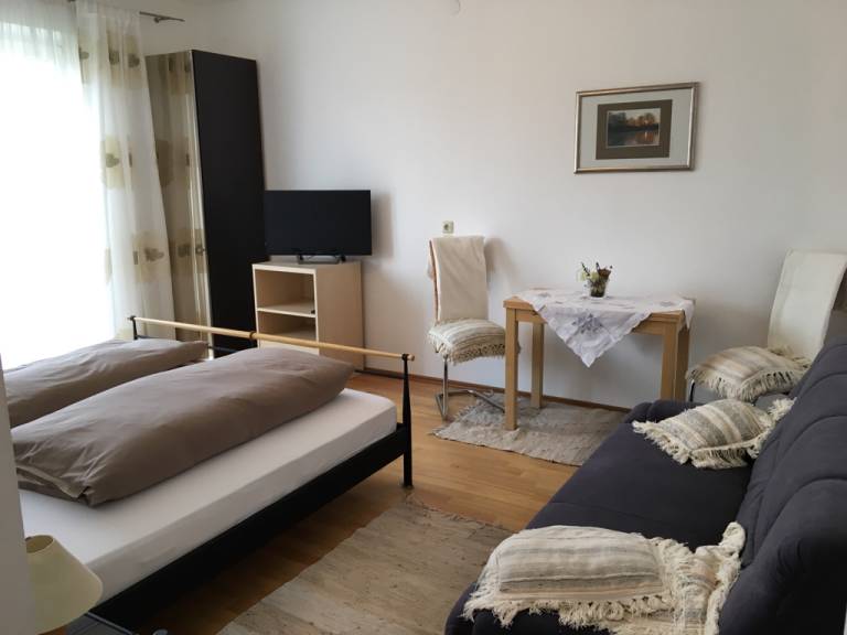 Ferienstudio Vinzenz mit Balkon