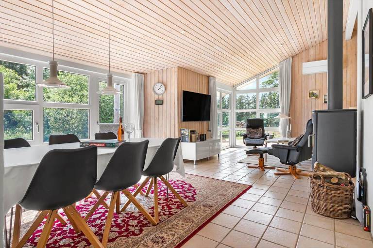 Fully equipped beautiful house with terrace, hot tub & barbeque | Pet-friendly — photo 4