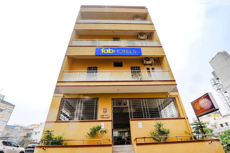 FabHotel Vista Park Near to cognizant TCO office