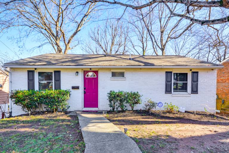 Vibrant Home 2 Mi to Dtwn & Wake Forest University — photo 3