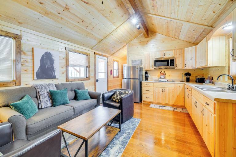 Cabin  La Grange