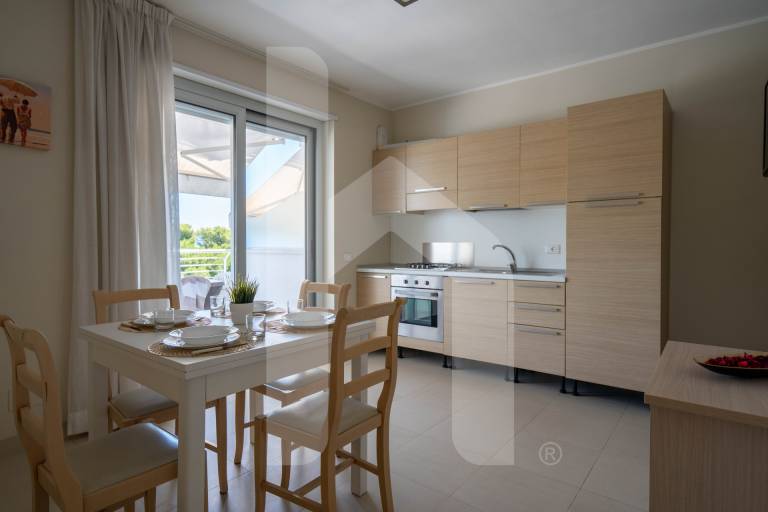 Apartment with terrace, pool & yard | Sea view | Next to the beach | Pets allowed — photo 4