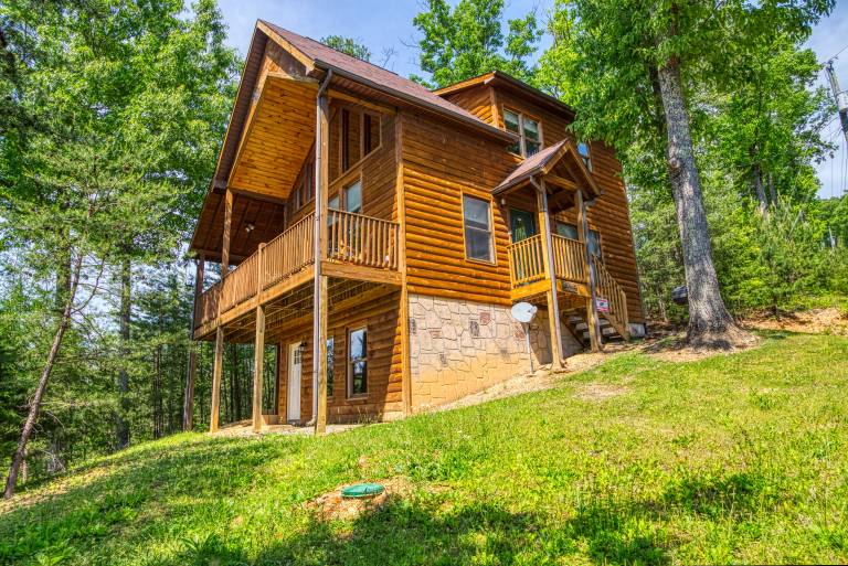 Children-friendly wonderful house with jacuzzi, BBQ & fast internet | Mountain view | Pets allowed in Sevierville, TN