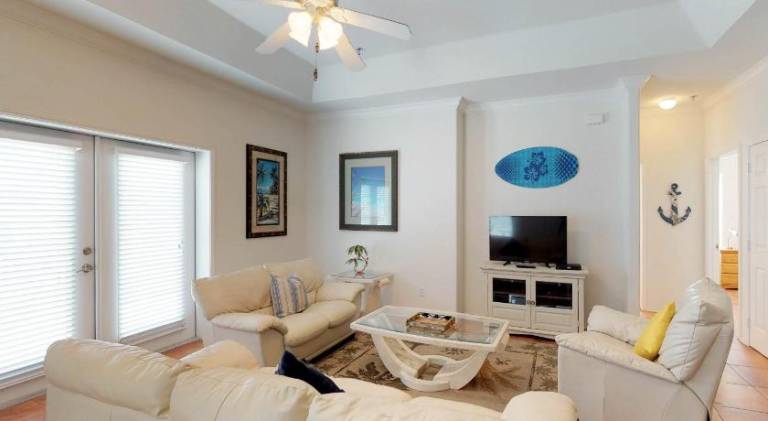 Apartment with pool | Beach nearby | Pets are welcome in South Padre Island, TX