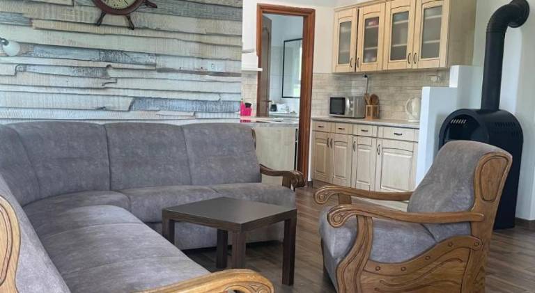 Beautiful apartment with barbeque, private pool & terrace | Pets allowed in Veszprem