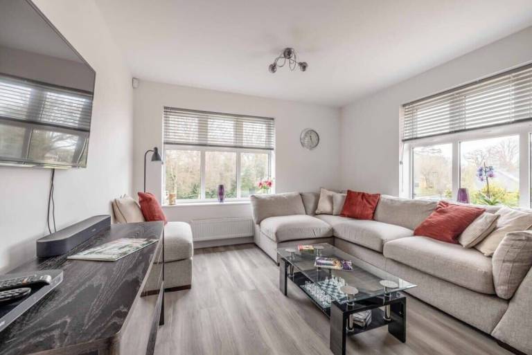 Condo Egham