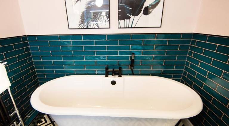 Luxury Travel Emporium HG1 - 2 Luxury apartments with Parking Space - in town centre — photo 4