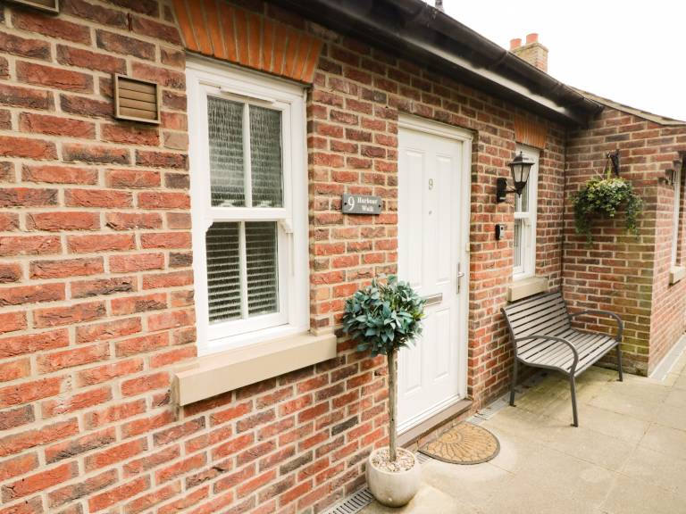 Family-oriented cottage with garden | Beach view | Pet-friendly — photo 2