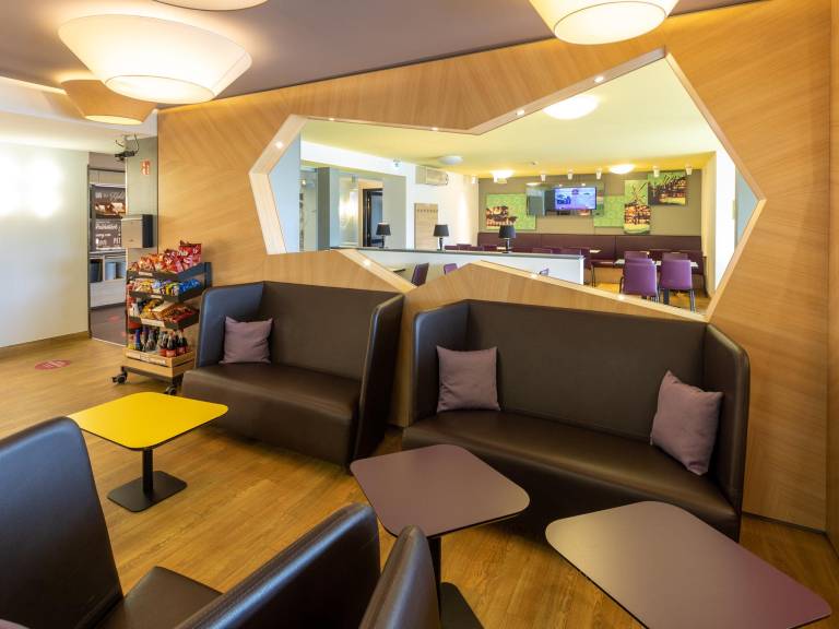 B&B HOTEL Oberhausen am Centro — photo 3