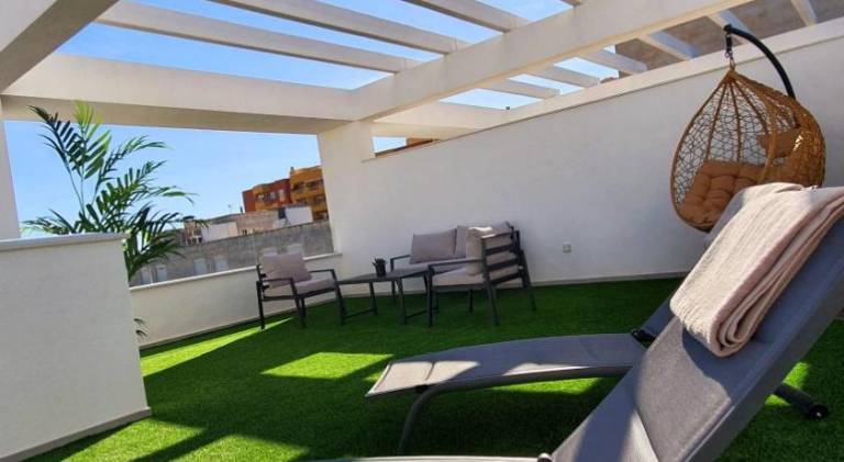 Rental apartment with pool in Estepona