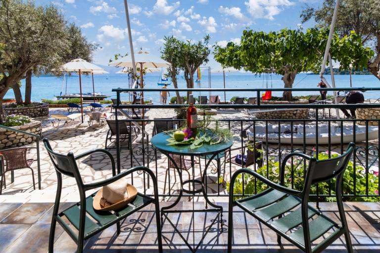 Child-friendly wonderful studio with grill, garden & patio | Sea view | Dogs allowed in Lefkada