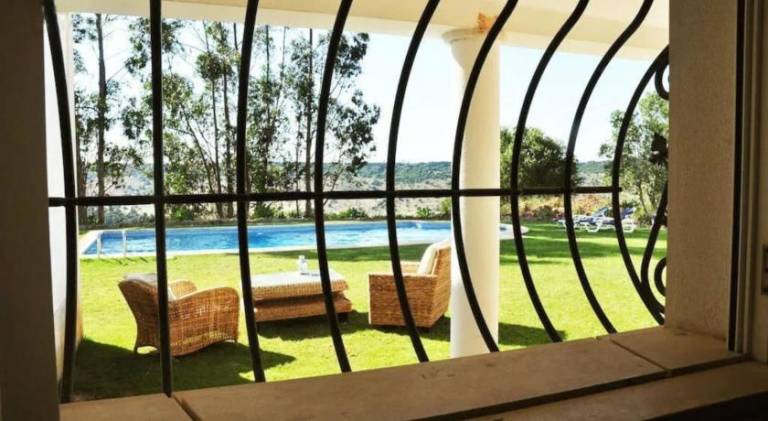 Villa with pool | Pet-friendly — photo 4
