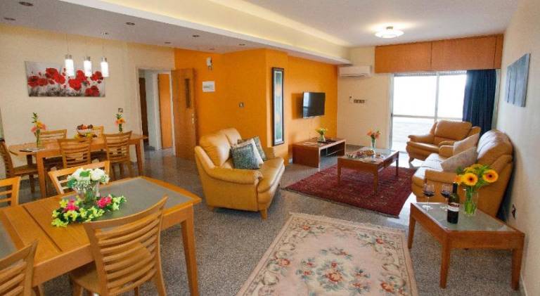 Rental apartment with 3 rooms for 8 persons — photo 2