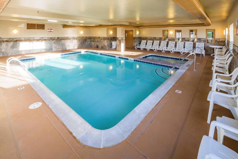 Comfort Inn & Suites Gunnison-Crested Butte — photo 2